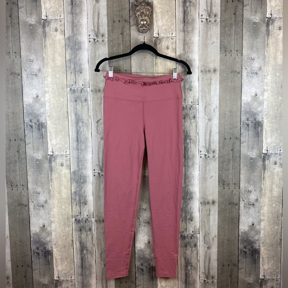 Year of Ours Samba Ruffle Legging in Rose Pink Size Medium. - Picture 3 of 16